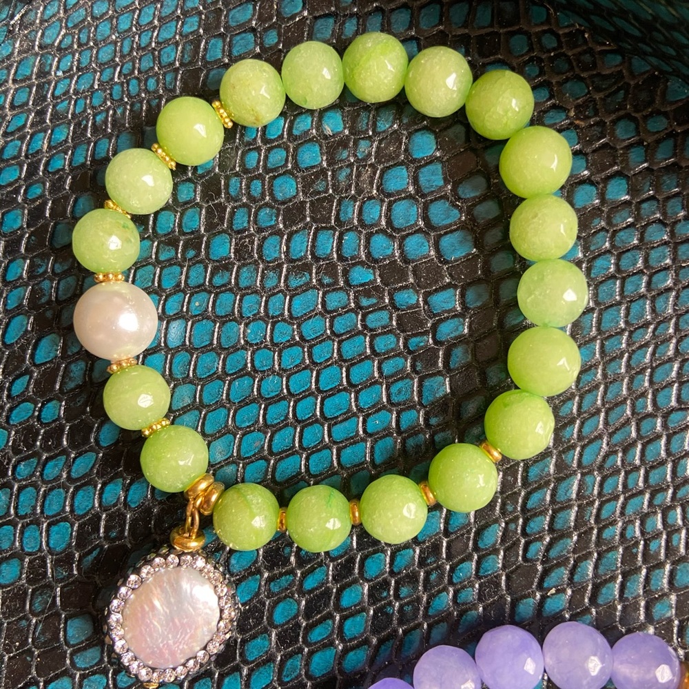 Beaded bracelets - Picture 6 of 8